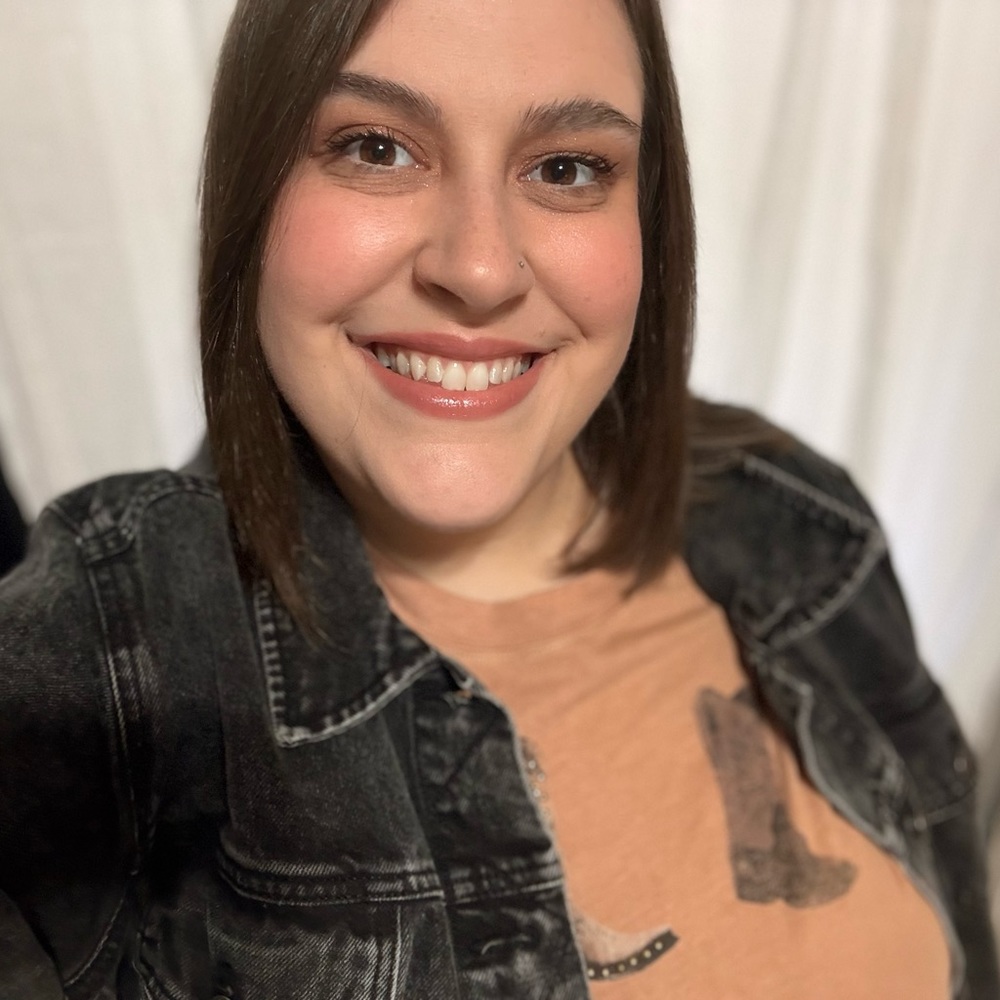 Meet your Posher, Aliya